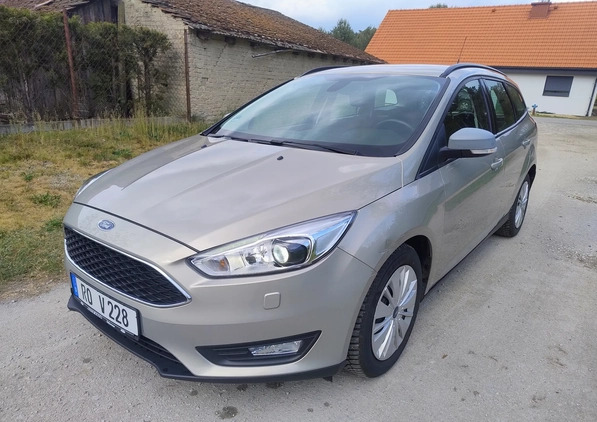 Ford Focus cena 22900 przebieg: 168958, rok produkcji 2015 z Bierutów małe 379